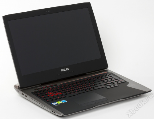 Asus G752VY-GC337T (90NB09V1-M03940) вид спереди