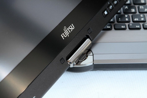 Fujitsu LIFEBOOK T902 (S26351-K573-V300-SSD) LTE 4G 