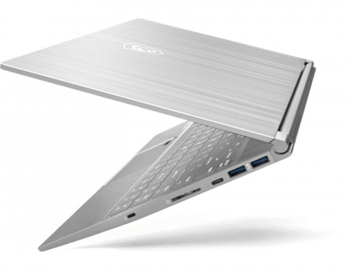 MSI PS42 8RB-204RU 9S7-14B121-204 вид сбоку