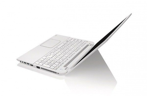 Toshiba Satellite L50-A-K4W вид сбоку