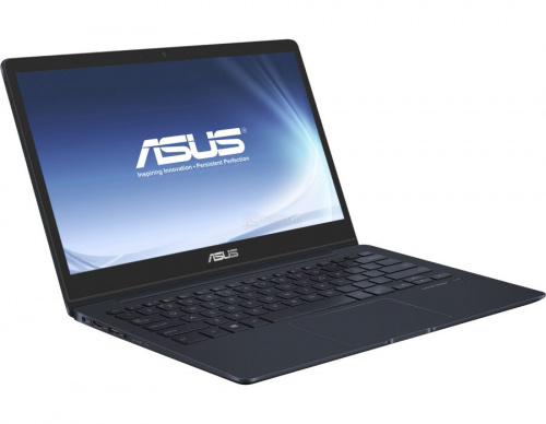 ASUS Zenbook 13 UX331UAL-EG060 90NB0HT3-M03640 вид сбоку
