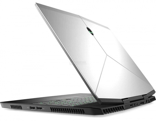 Dell Alienware M15-5515 в коробке