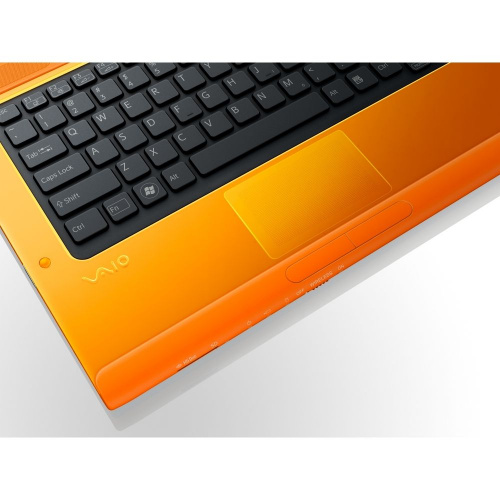 Sony VAIO VPC-CA2S1R/D Оранжевый вид сбоку